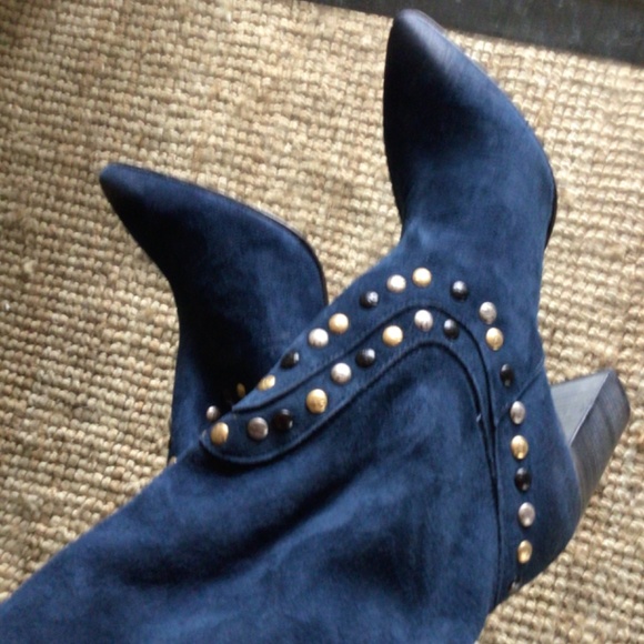 Sale! Rare Free People studded Dakota suede boot - Picture 2 of 13